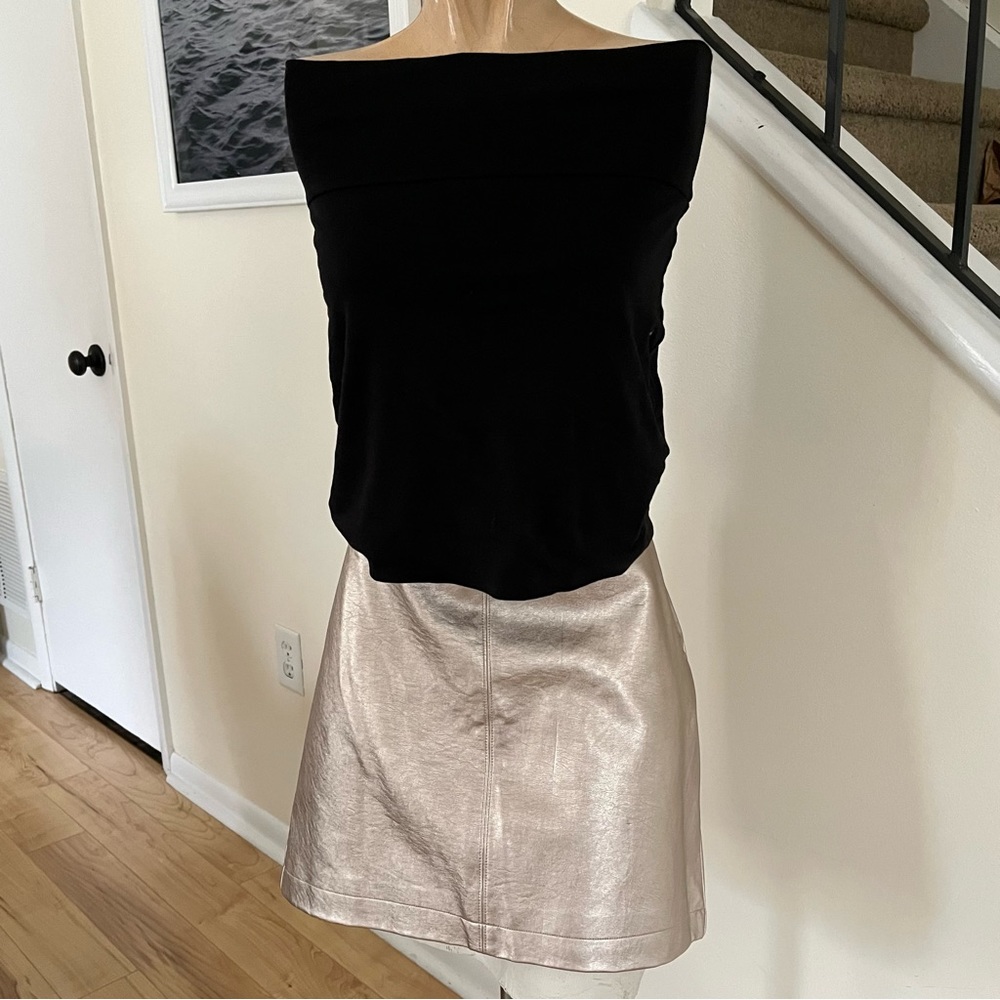 Hollister Metallic gold Mini skirt, Sz large